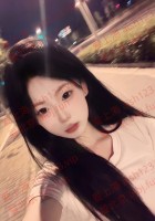 大家好，我是妍妍，请大家多多照顾~！