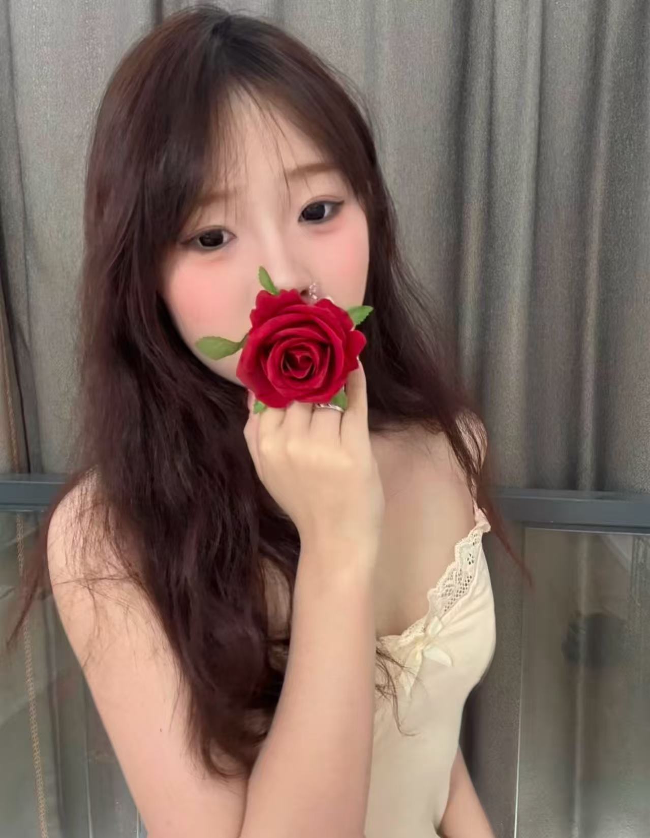 1_UTO3H}6Q58}UD)8KRE5G1.jpg