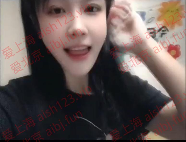 屏幕截图 2025-06-30 210310.png