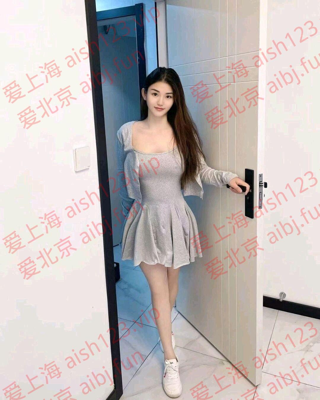 204355hgzqtji4pt9qufsf.jpg