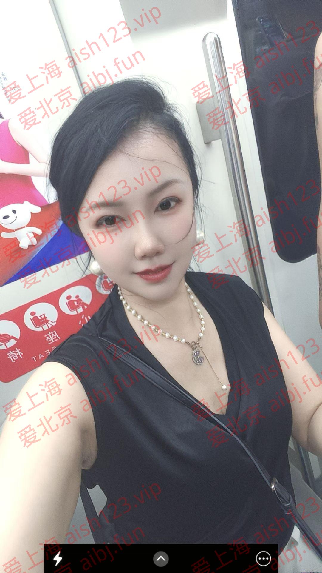 母