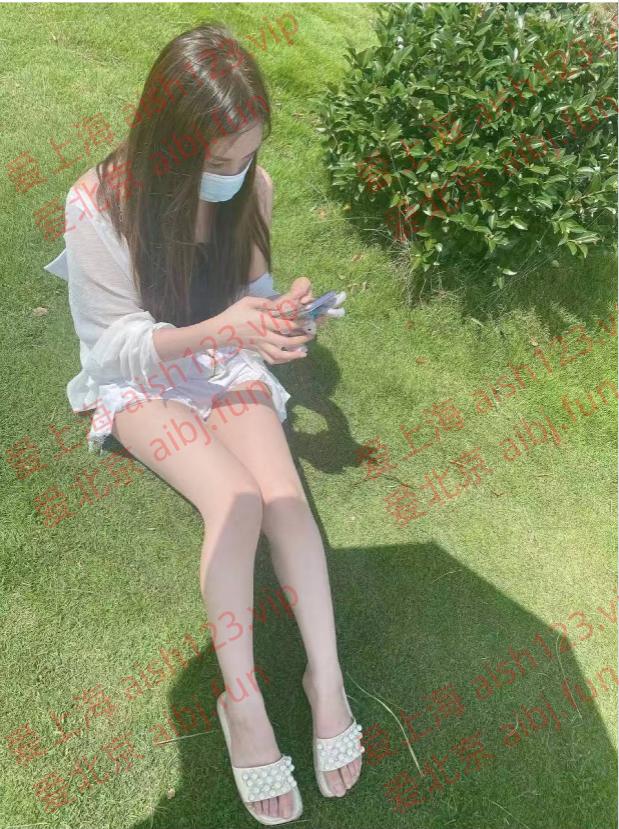 125720up4mja03moq09h49.jpg