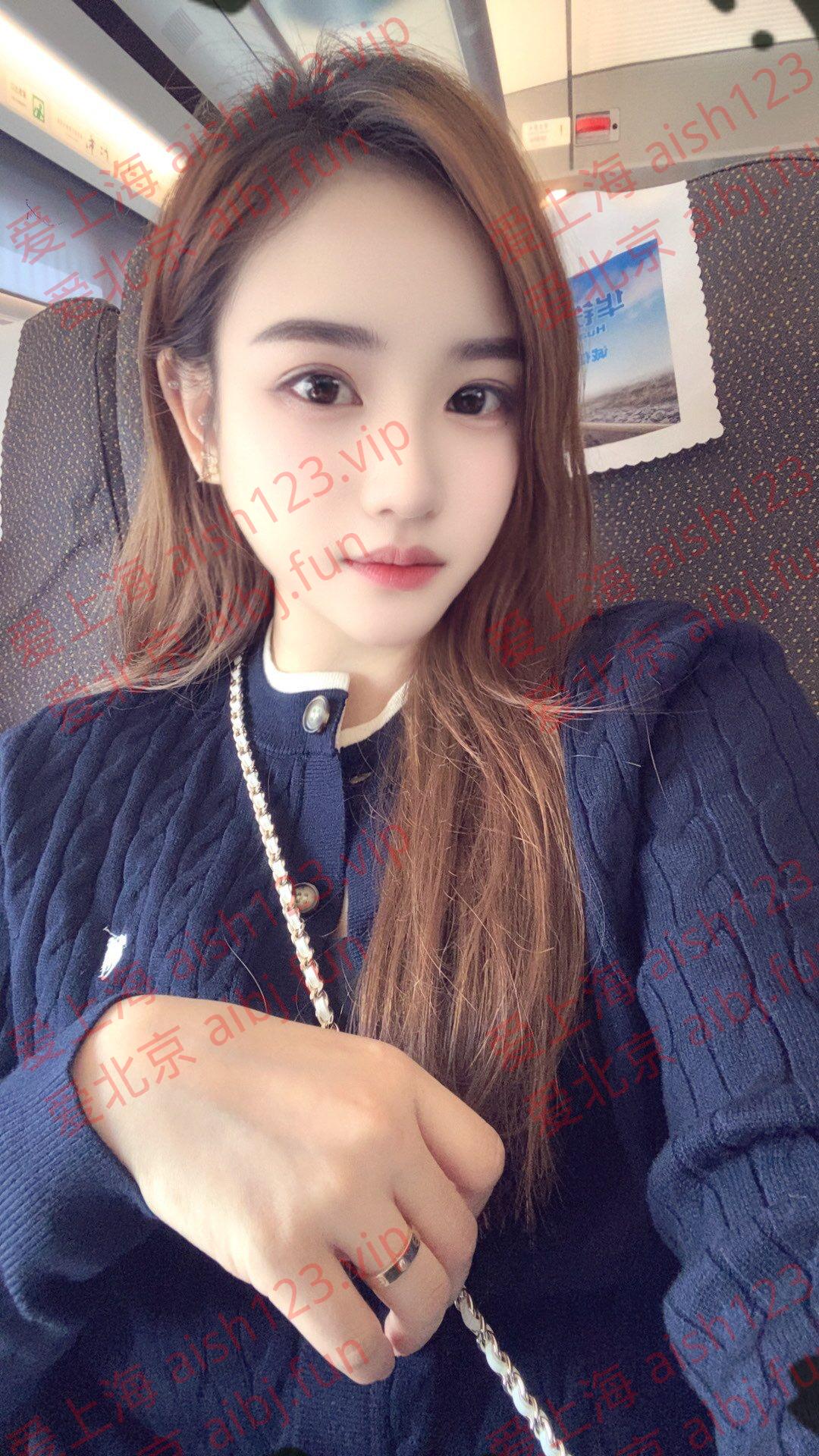 WL_4IVNB8UC2_OLG%H]@R.jpg