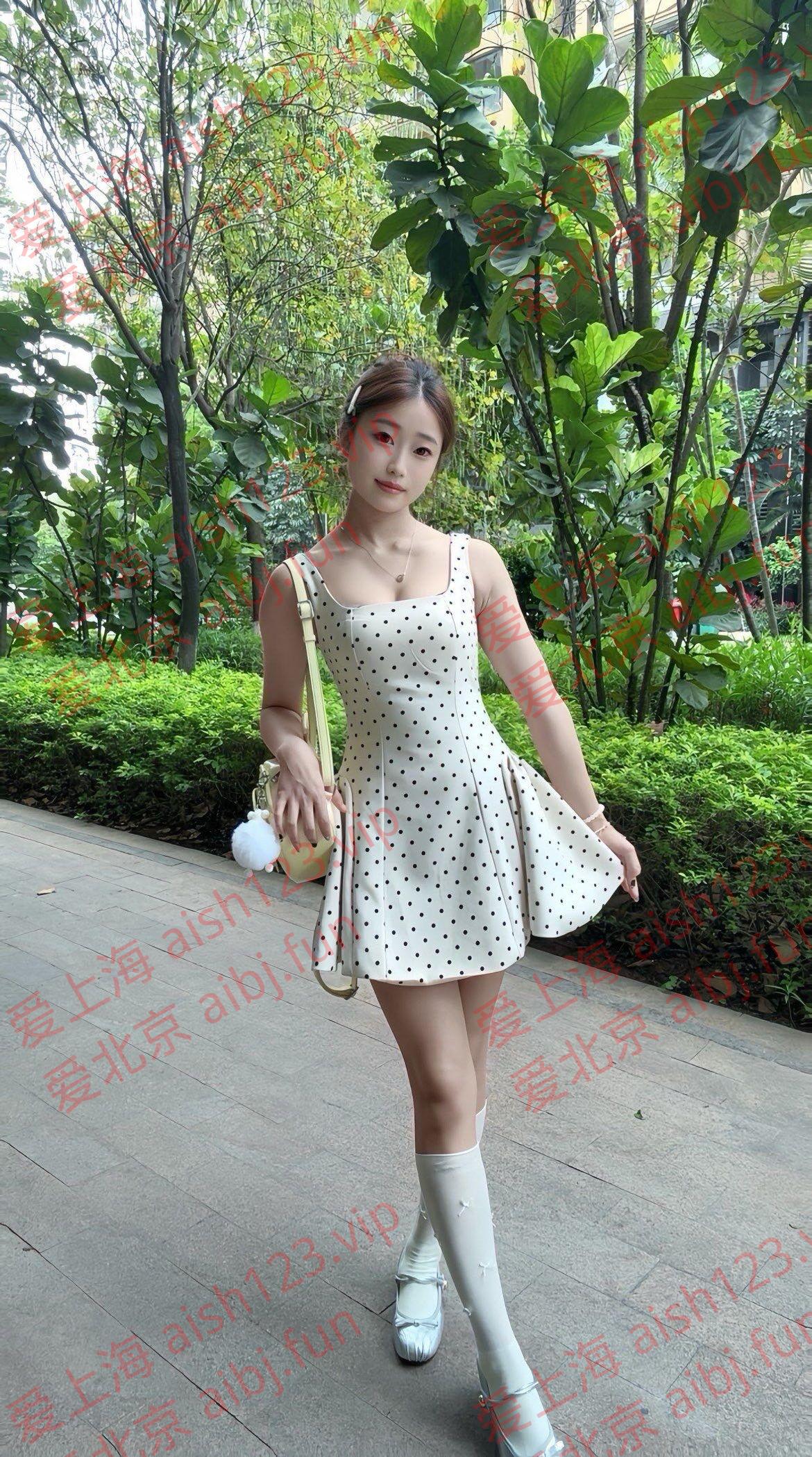 KV~0NKA6[4I31W5}_(XZX~9.jpg