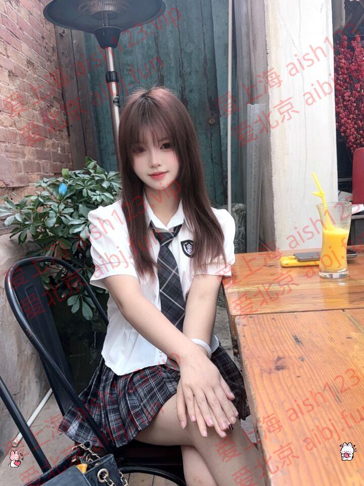 D2C)CUY~_VL_0S}7V@4SU)M.jpg